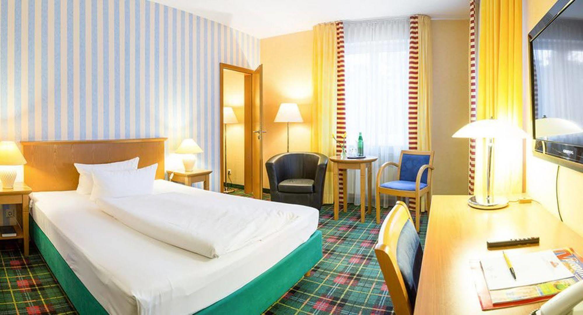 Gruenau Hotel Берлін Екстер'єр фото